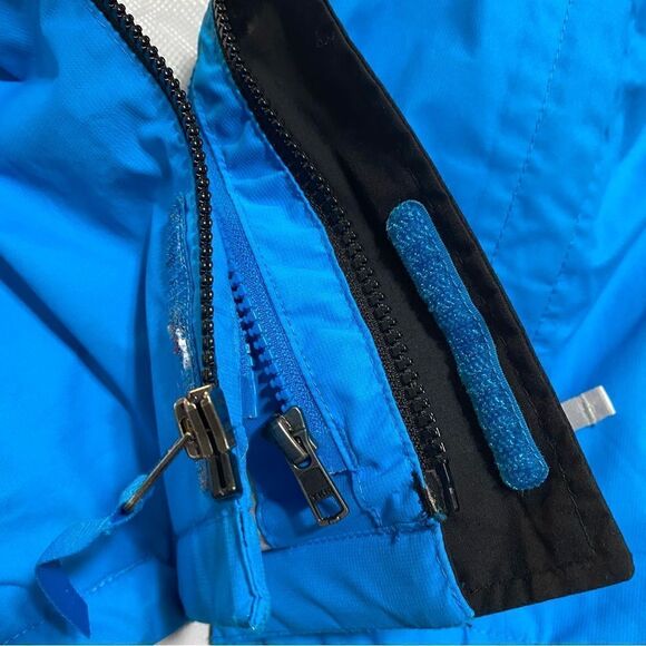 The North Face Kids Jacket - Black and Blue - Picture 6 of 16